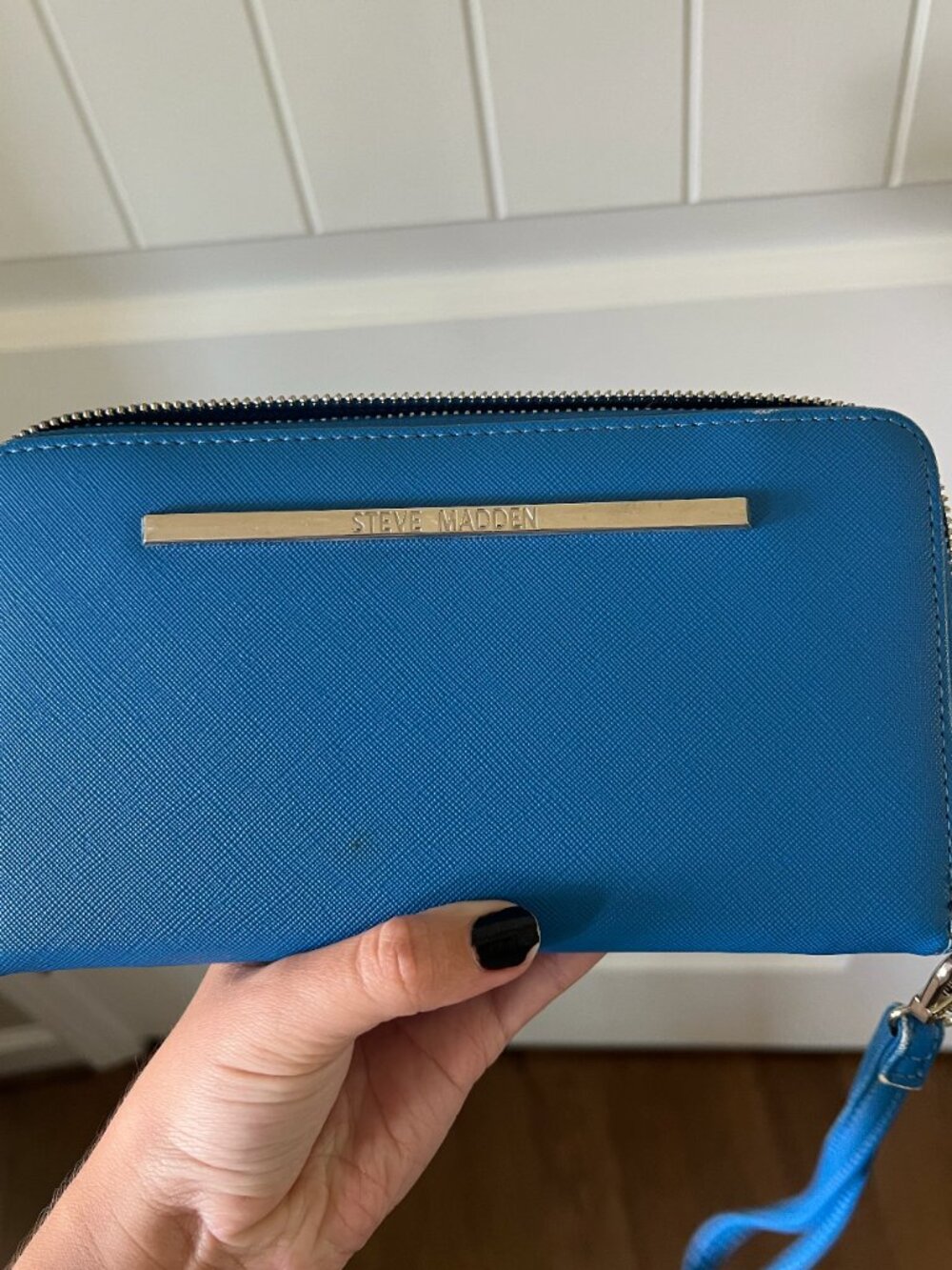 Blue Steve Madden Wallet/Wristlet with detachable strap